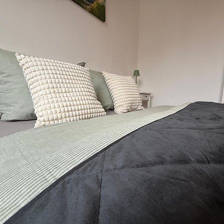 3-Zimmer-Wohnung In Leonberg Esterno foto
