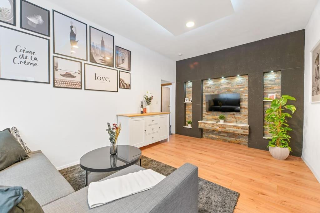 3-Zimmer-Wohnung In Leonberg Esterno foto