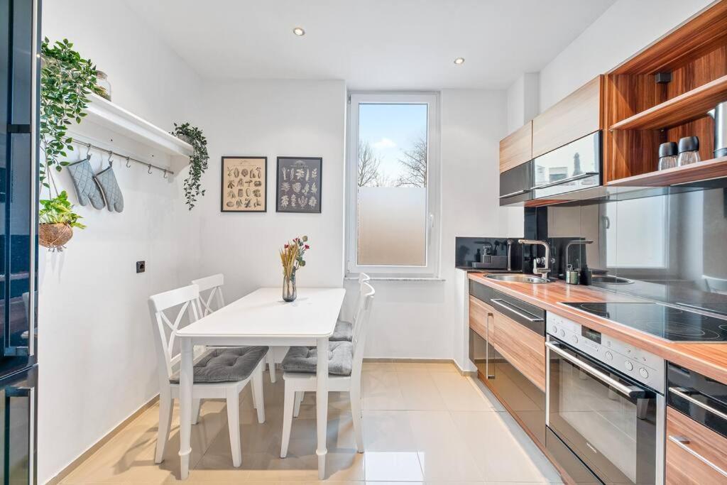 3-Zimmer-Wohnung In Leonberg Esterno foto